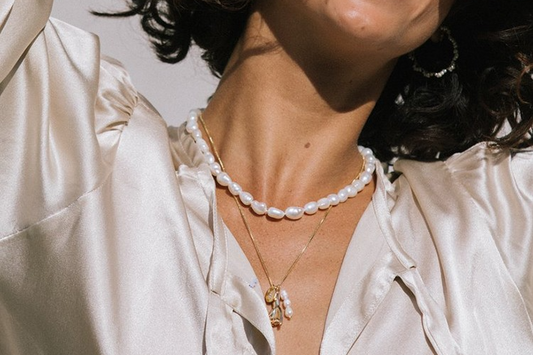 How to Wear the Right Length Pearl Necklace for Different Collars