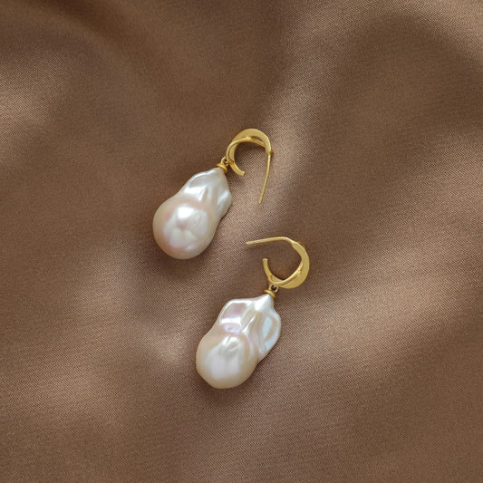 18K Gold Vintage Large Baroque Pearl Drop Earrings