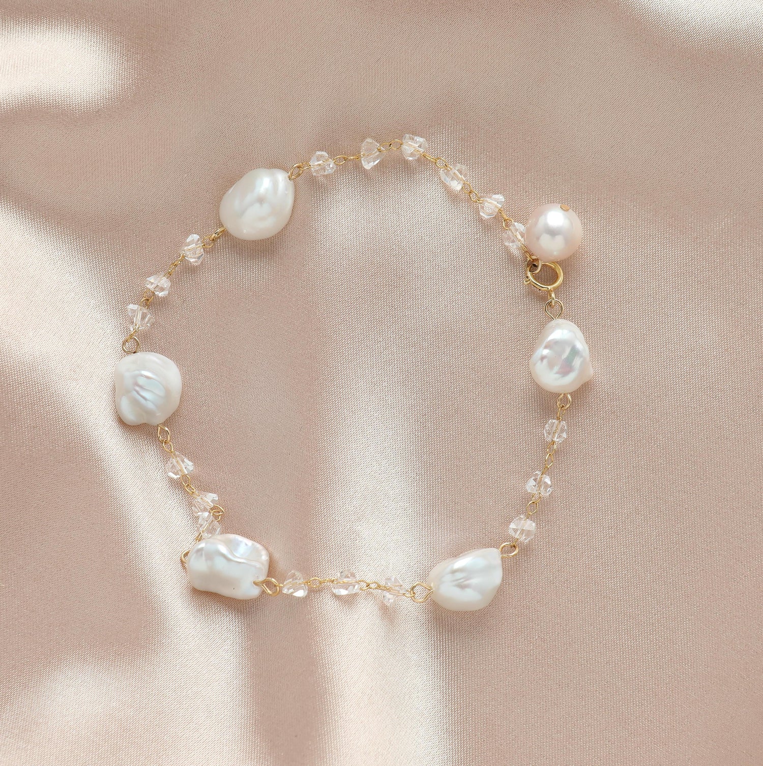 Pearl Bracelet with Floating Sweet Pearls along 14 K Gold Filled Beaded  Bracelet - Fuession Jewelry