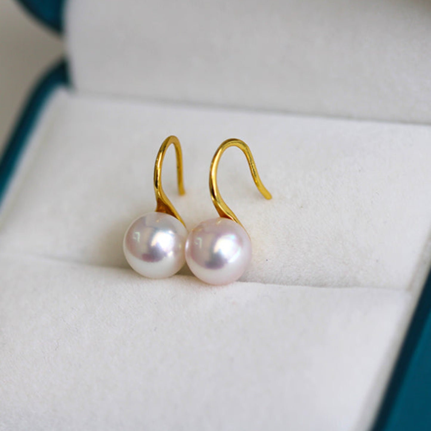 18ct Gold Vermeil High Heels Design Freshwater Pearl Earring