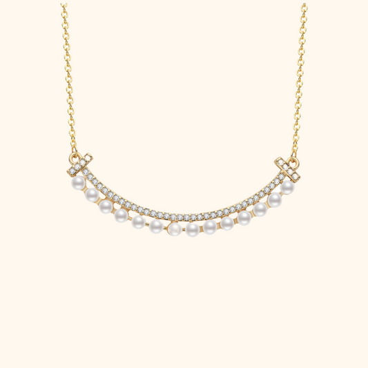 Smile Collection White Pearl Pendant Necklace